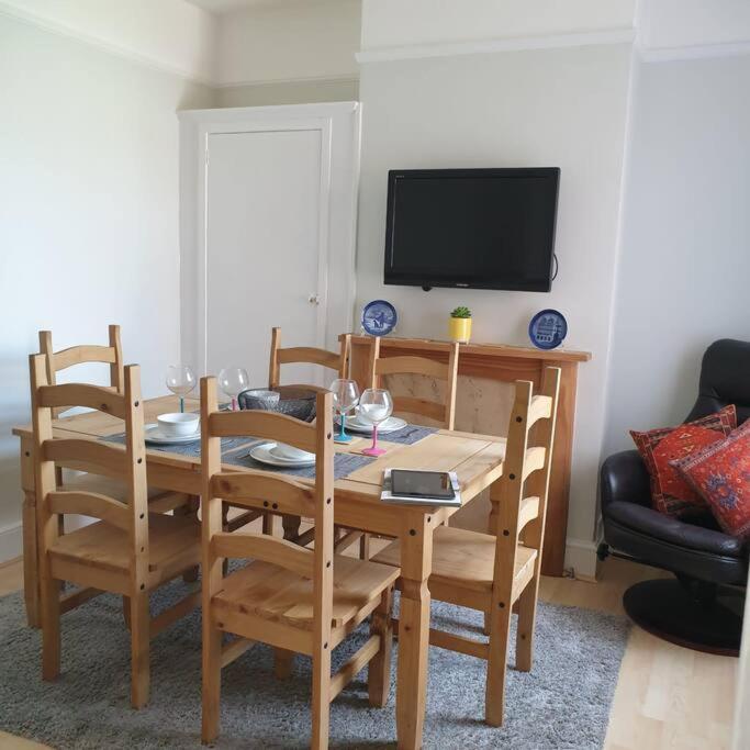 Villa Travellers' Choice In Harwich-Essex Exterior foto